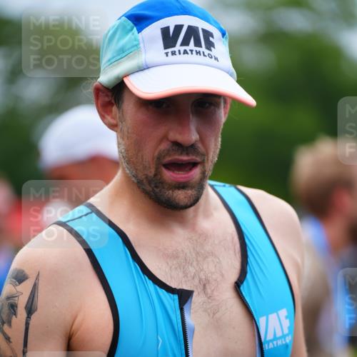 30.08.2026 - Elbe Triathlon Hamburg LAZAROV Photography http://msf.ph/oto/10030112 30.08.2026 10:07:46 Ziel  meine-sportfotos.de
