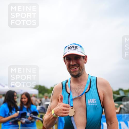 30.08.2026 - Elbe Triathlon Hamburg LAZAROV Photography http://msf.ph/oto/10030122 30.08.2026 10:07:56 Ziel  meine-sportfotos.de