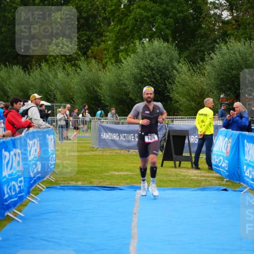 30.08.2026 - Elbe Triathlon Hamburg LAZAROV Photography http://msf.ph/oto/10030129 30.08.2026 10:08:06 Ziel 189 meine-sportfotos.de