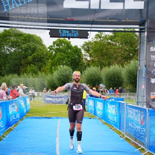 30.08.2026 - Elbe Triathlon Hamburg LAZAROV Photography http://msf.ph/oto/10030135 30.08.2026 10:08:08 Ziel 189 meine-sportfotos.de