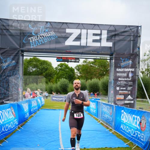 30.08.2026 - Elbe Triathlon Hamburg LAZAROV Photography http://msf.ph/oto/10030140 30.08.2026 10:08:10 Ziel 189 meine-sportfotos.de