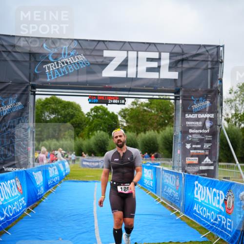 30.08.2026 - Elbe Triathlon Hamburg LAZAROV Photography http://msf.ph/oto/10030141 30.08.2026 10:08:10 Ziel 189 meine-sportfotos.de