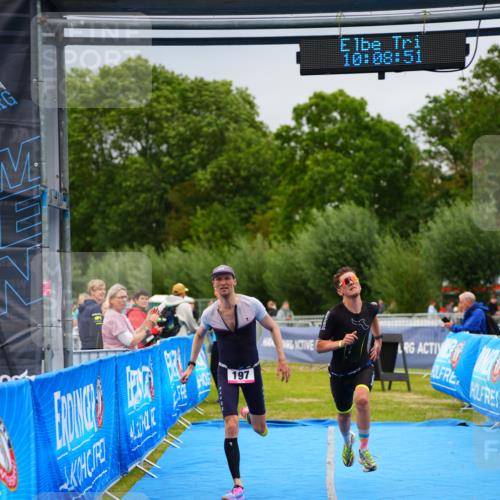 30.08.2026 - Elbe Triathlon Hamburg LAZAROV Photography http://msf.ph/oto/10030164 30.08.2026 10:08:52 Ziel 182, 197 meine-sportfotos.de