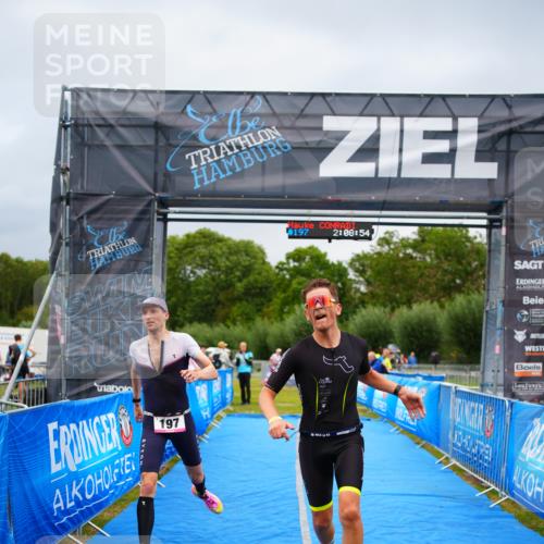 30.08.2026 - Elbe Triathlon Hamburg LAZAROV Photography http://msf.ph/oto/10030169 30.08.2026 10:08:53 Ziel 182, 197 meine-sportfotos.de