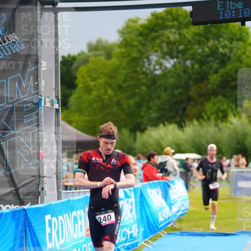 30.08.2026 - Elbe Triathlon Hamburg LAZAROV Photography http://msf.ph/oto/10030196 30.08.2026 10:10:00 Ziel 181, 240 meine-sportfotos.de