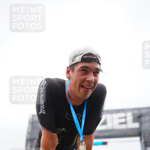 30.08.2026 - Elbe Triathlon Hamburg LAZAROV Photography http://msf.ph/oto/10030206 30.08.2026 10:10:24 Ziel  meine-sportfotos.de