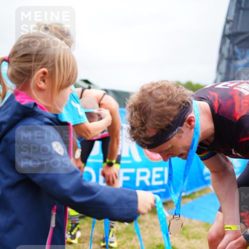 30.08.2026 - Elbe Triathlon Hamburg LAZAROV Photography http://msf.ph/oto/10030232 30.08.2026 10:10:57 Ziel  meine-sportfotos.de