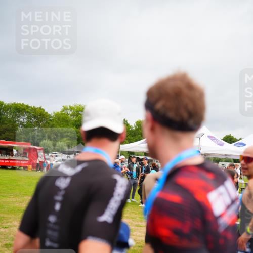 30.08.2026 - Elbe Triathlon Hamburg LAZAROV Photography http://msf.ph/oto/10030243 30.08.2026 10:11:03 Ziel  meine-sportfotos.de