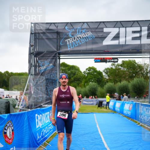 30.08.2026 - Elbe Triathlon Hamburg LAZAROV Photography http://msf.ph/oto/10030314 30.08.2026 10:14:11 Ziel 206 meine-sportfotos.de