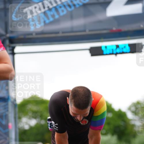 30.08.2026 - Elbe Triathlon Hamburg LAZAROV Photography http://msf.ph/oto/10030354 30.08.2026 10:14:47 Ziel  meine-sportfotos.de