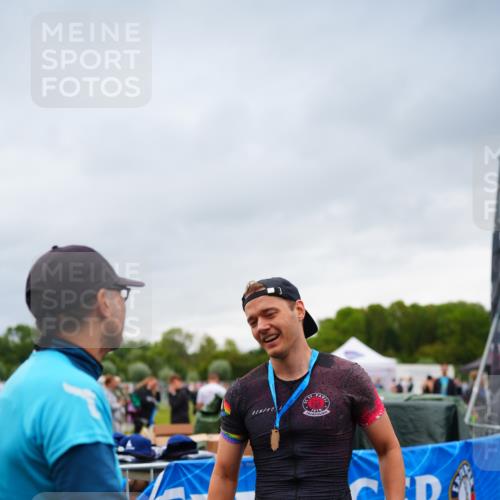 30.08.2026 - Elbe Triathlon Hamburg LAZAROV Photography http://msf.ph/oto/10030360 30.08.2026 10:14:51 Ziel  meine-sportfotos.de