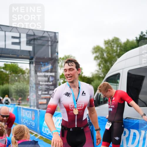 30.08.2026 - Elbe Triathlon Hamburg LAZAROV Photography http://msf.ph/oto/10030420 30.08.2026 10:17:44 Ziel 210 meine-sportfotos.de