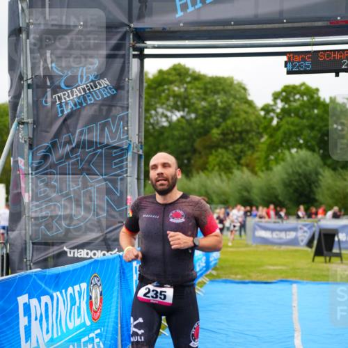 30.08.2026 - Elbe Triathlon Hamburg LAZAROV Photography http://msf.ph/oto/10030467 30.08.2026 10:18:57 Ziel 235 meine-sportfotos.de