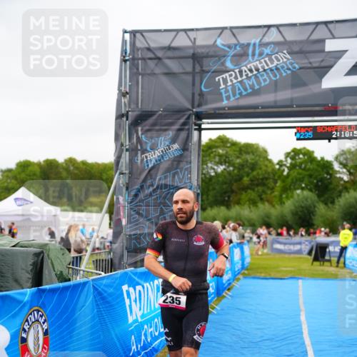 30.08.2026 - Elbe Triathlon Hamburg LAZAROV Photography http://msf.ph/oto/10030468 30.08.2026 10:18:58 Ziel 235 meine-sportfotos.de