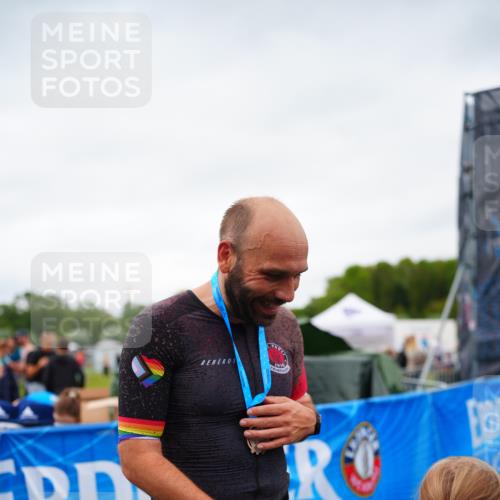 30.08.2026 - Elbe Triathlon Hamburg LAZAROV Photography http://msf.ph/oto/10030476 30.08.2026 10:19:09 Ziel 211 meine-sportfotos.de