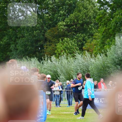 30.08.2026 - Elbe Triathlon Hamburg LAZAROV Photography http://msf.ph/oto/10030543 30.08.2026 10:21:34 Ziel  meine-sportfotos.de