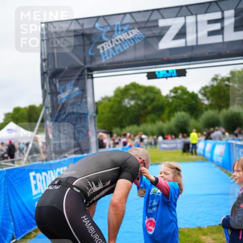 30.08.2026 - Elbe Triathlon Hamburg LAZAROV Photography http://msf.ph/oto/10030606 30.08.2026 10:25:18 Ziel  meine-sportfotos.de