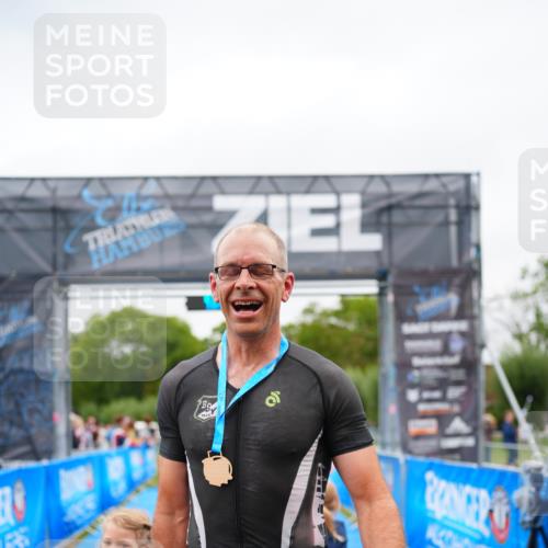 30.08.2026 - Elbe Triathlon Hamburg LAZAROV Photography http://msf.ph/oto/10030609 30.08.2026 10:25:23 Ziel  meine-sportfotos.de