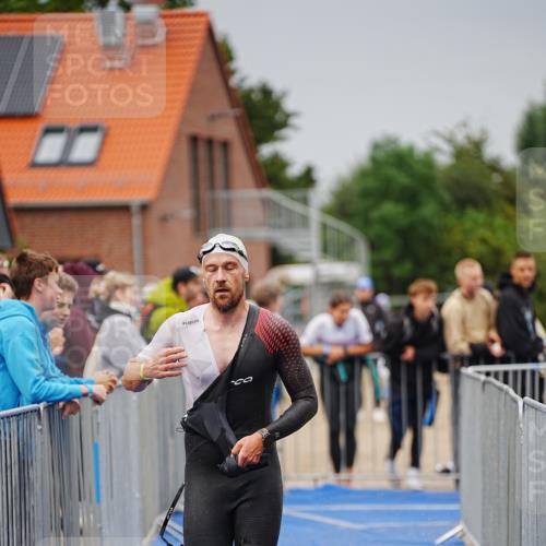 30.08.2026 - Elbe Triathlon Hamburg LAZAROV Photography http://msf.ph/oto/10030656 30.08.2026 08:23:49 Schwimmen 189, 190, 207, 213, 217, 226 meine-sportfotos.de