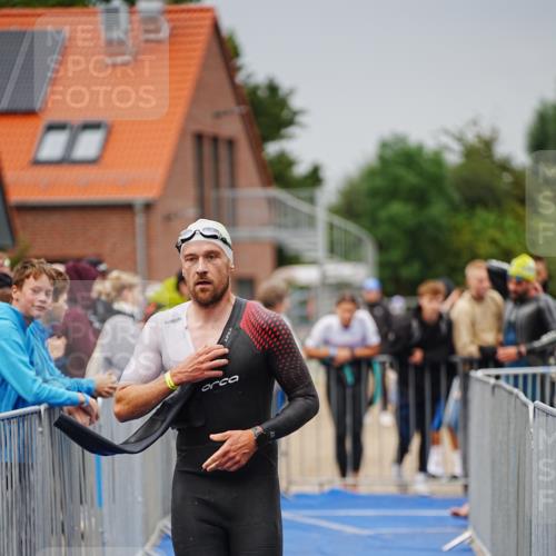 30.08.2026 - Elbe Triathlon Hamburg LAZAROV Photography http://msf.ph/oto/10030657 30.08.2026 08:23:49 Schwimmen 189, 190, 207, 213, 217, 226 meine-sportfotos.de