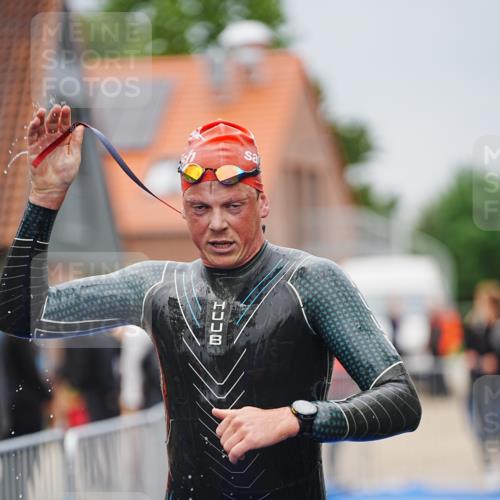 30.08.2026 - Elbe Triathlon Hamburg LAZAROV Photography http://msf.ph/oto/10030675 30.08.2026 08:24:38 Schwimmen 247 meine-sportfotos.de