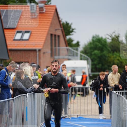 30.08.2026 - Elbe Triathlon Hamburg LAZAROV Photography http://msf.ph/oto/10030676 30.08.2026 08:25:10 Schwimmen 219 meine-sportfotos.de