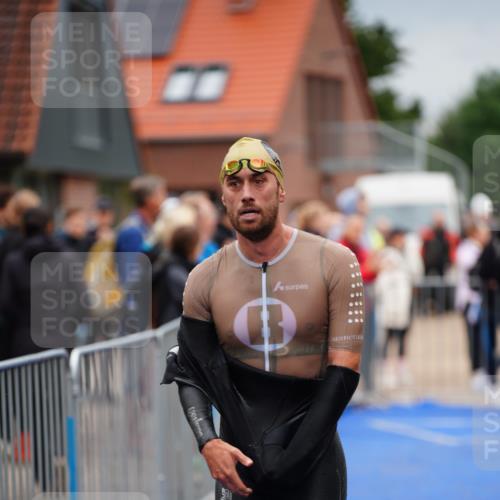 30.08.2026 - Elbe Triathlon Hamburg LAZAROV Photography http://msf.ph/oto/10030690 30.08.2026 08:25:45 Schwimmen 185, 193, 197, 199, 204, 216 meine-sportfotos.de