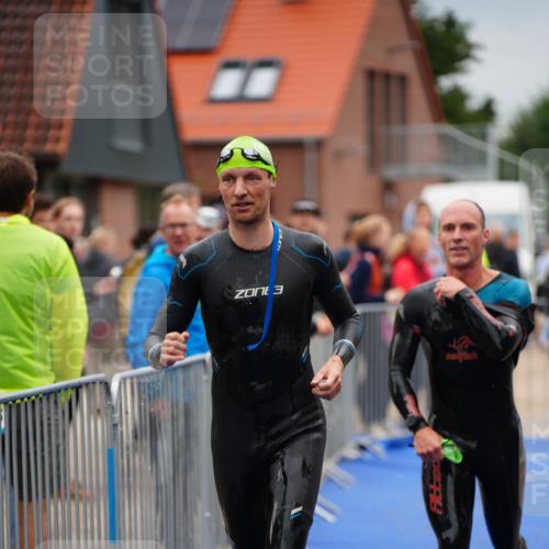 30.08.2026 - Elbe Triathlon Hamburg LAZAROV Photography http://msf.ph/oto/10030692 30.08.2026 08:25:52 Schwimmen 197, 199, 204, 216 meine-sportfotos.de