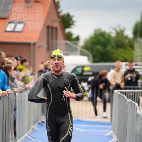 30.08.2026 - Elbe Triathlon Hamburg LAZAROV Photography http://msf.ph/oto/10030782 30.08.2026 08:28:15 Schwimmen 183, 198 meine-sportfotos.de