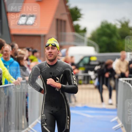 30.08.2026 - Elbe Triathlon Hamburg LAZAROV Photography http://msf.ph/oto/10030785 30.08.2026 08:28:16 Schwimmen 183, 198 meine-sportfotos.de