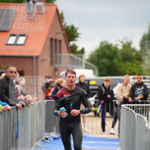 30.08.2026 - Elbe Triathlon Hamburg LAZAROV Photography http://msf.ph/oto/10030816 30.08.2026 08:28:49 Schwimmen 242 meine-sportfotos.de