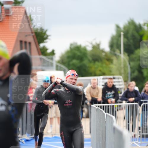 30.08.2026 - Elbe Triathlon Hamburg LAZAROV Photography http://msf.ph/oto/10030843 30.08.2026 08:29:37 Schwimmen 192, 208, 214, 215, 223 meine-sportfotos.de