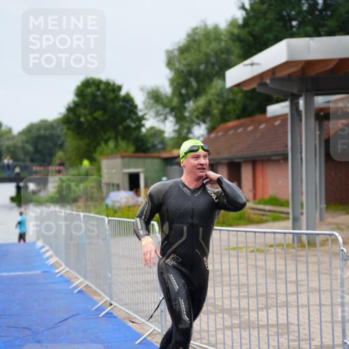 30.08.2026 - Elbe Triathlon Hamburg LAZAROV Photography http://msf.ph/oto/10030951 30.08.2026 08:31:48 Schwimmen 200, 228 meine-sportfotos.de