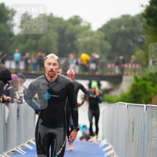 30.08.2026 - Elbe Triathlon Hamburg LAZAROV Photography http://msf.ph/oto/10031221 30.08.2026 08:35:57 Schwimmen 280, 312 meine-sportfotos.de
