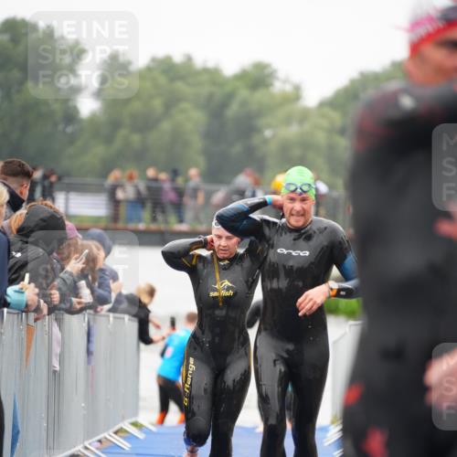 30.08.2026 - Elbe Triathlon Hamburg LAZAROV Photography http://msf.ph/oto/10031245 30.08.2026 08:36:03 Schwimmen 254, 280, 312, 356 meine-sportfotos.de