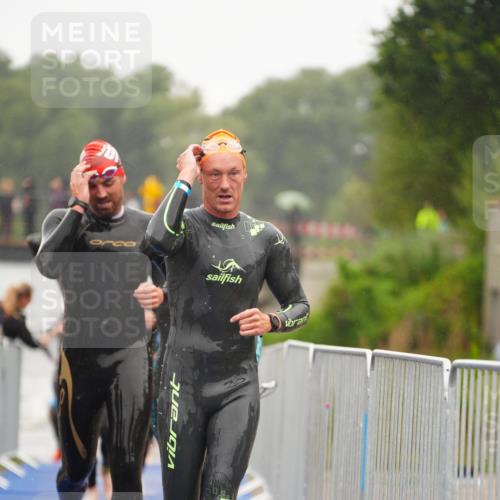 30.08.2026 - Elbe Triathlon Hamburg LAZAROV Photography http://msf.ph/oto/10031384 30.08.2026 08:36:39 Schwimmen 244, 307, 308, 326, 328, 360, 388 meine-sportfotos.de