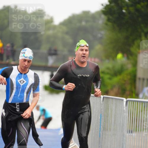 30.08.2026 - Elbe Triathlon Hamburg LAZAROV Photography http://msf.ph/oto/10031434 30.08.2026 08:36:48 Schwimmen 244, 268, 290, 307, 308, 326, 328, 335, 382, 388 meine-sportfotos.de