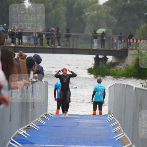 30.08.2026 - Elbe Triathlon Hamburg LAZAROV Photography http://msf.ph/oto/10031545 30.08.2026 08:37:26 Schwimmen 313 meine-sportfotos.de