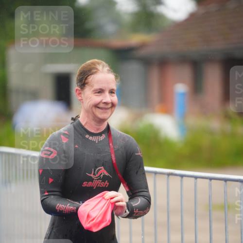 30.08.2026 - Elbe Triathlon Hamburg LAZAROV Photography http://msf.ph/oto/10031644 30.08.2026 08:37:36 Schwimmen 361 meine-sportfotos.de