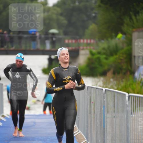 30.08.2026 - Elbe Triathlon Hamburg LAZAROV Photography http://msf.ph/oto/10031806 30.08.2026 08:38:40 Schwimmen 262, 286, 359, 366 meine-sportfotos.de