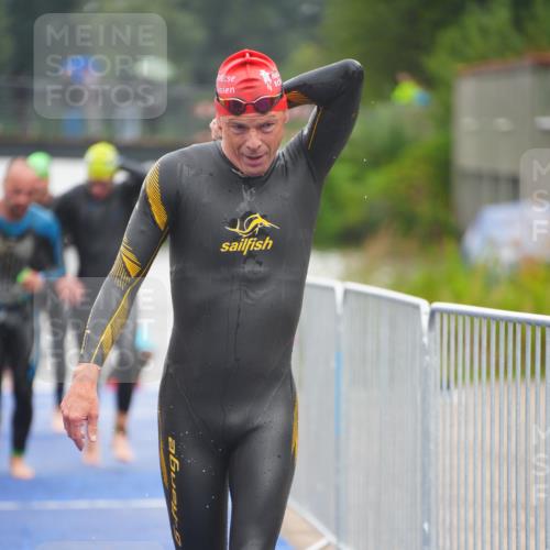 30.08.2026 - Elbe Triathlon Hamburg LAZAROV Photography http://msf.ph/oto/10031846 30.08.2026 08:39:02 Schwimmen 251, 255, 275, 284, 353 meine-sportfotos.de