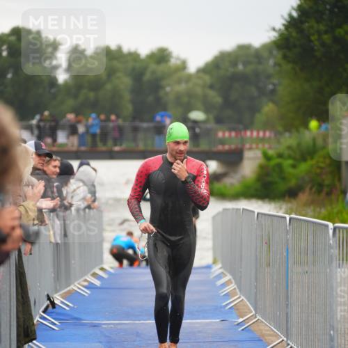 30.08.2026 - Elbe Triathlon Hamburg LAZAROV Photography http://msf.ph/oto/10031868 30.08.2026 08:39:08 Schwimmen 251, 255, 275, 284, 353 meine-sportfotos.de