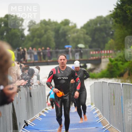 30.08.2026 - Elbe Triathlon Hamburg LAZAROV Photography http://msf.ph/oto/10031945 30.08.2026 08:39:30 Schwimmen 263, 270, 297, 347, 351, 389, 391 meine-sportfotos.de