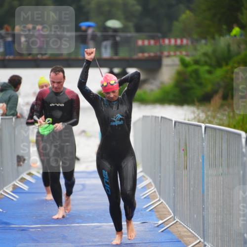 30.08.2026 - Elbe Triathlon Hamburg LAZAROV Photography http://msf.ph/oto/10031999 30.08.2026 08:39:43 Schwimmen 252, 263, 285, 297, 347, 367, 380, 384, 411 meine-sportfotos.de
