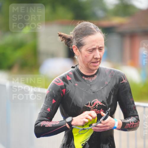 30.08.2026 - Elbe Triathlon Hamburg LAZAROV Photography http://msf.ph/oto/10032033 30.08.2026 08:39:49 Schwimmen 252, 285, 347, 367, 380, 384, 411 meine-sportfotos.de