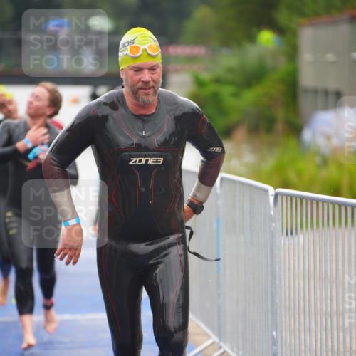 30.08.2026 - Elbe Triathlon Hamburg LAZAROV Photography http://msf.ph/oto/10032063 30.08.2026 08:40:13 Schwimmen 274, 287, 314, 318, 341, 375 meine-sportfotos.de