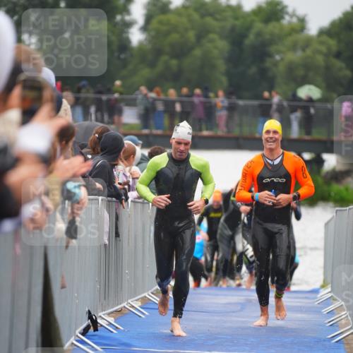 30.08.2026 - Elbe Triathlon Hamburg LAZAROV Photography http://msf.ph/oto/10032160 30.08.2026 08:40:48 Schwimmen 271, 281, 288, 343, 383 meine-sportfotos.de