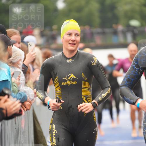 30.08.2026 - Elbe Triathlon Hamburg LAZAROV Photography http://msf.ph/oto/10032208 30.08.2026 08:41:00 Schwimmen 271, 281, 299, 301, 302, 321, 327, 340, 369, 386 meine-sportfotos.de