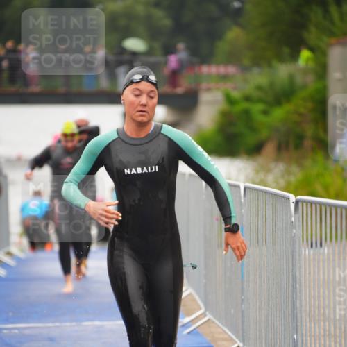30.08.2026 - Elbe Triathlon Hamburg LAZAROV Photography http://msf.ph/oto/10032257 30.08.2026 08:41:11 Schwimmen 273, 299, 301, 302, 327, 329, 340, 369, 376, 386, 393 meine-sportfotos.de