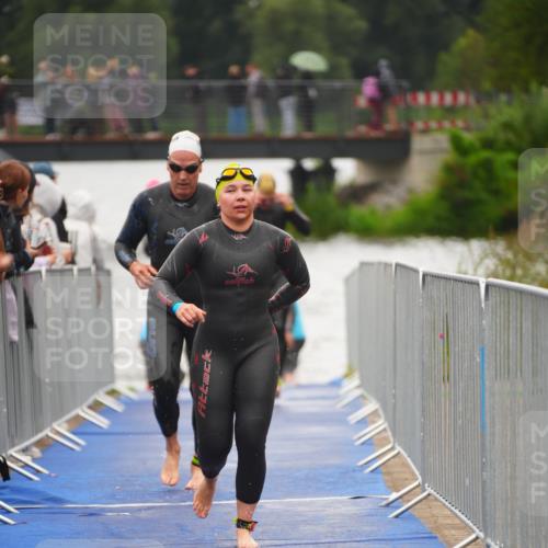 30.08.2026 - Elbe Triathlon Hamburg LAZAROV Photography http://msf.ph/oto/10032262 30.08.2026 08:41:14 Schwimmen 273, 301, 327, 329, 369, 376, 386, 393 meine-sportfotos.de